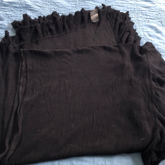 H&M Black Ruffles Shawl - Picture 2 of 2